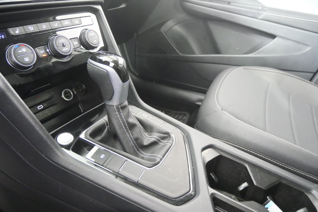 Used 2024 Volkswagen Taos SE FWD image 22