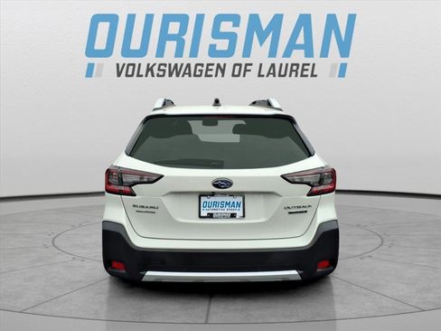 Used 2023 Subaru Outback Touring image 3