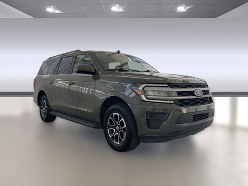 Used 2024 Ford Expedition Max XLT AWD/4WD image 7