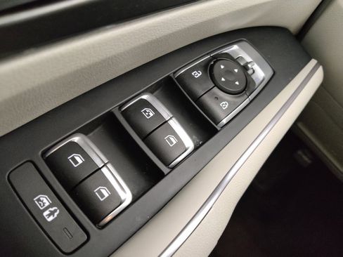 Used 2023 Kia Sorento S FWD image 27