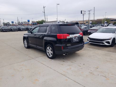 Used 2017 GMC Terrain SLE image 5