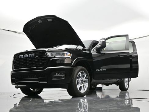 New 2025 RAM 1500 Big Horn image 45