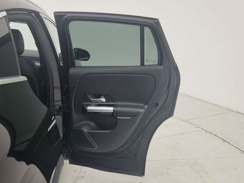 Used 2025 Mercedes-Benz GLA 250 image 26