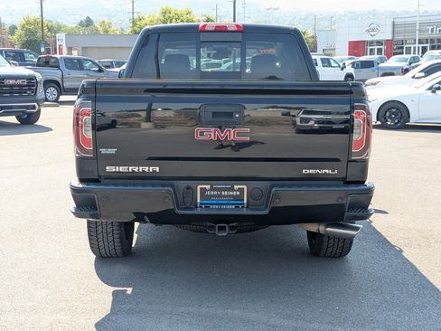 Used 2017 GMC Sierra 1500 Denali w/ Denali Ultimate Package AWD/4WD image 4