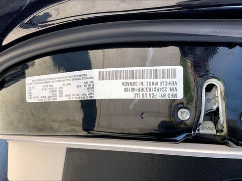 Used 2024 Chrysler Pacifica Touring-L FWD image 36