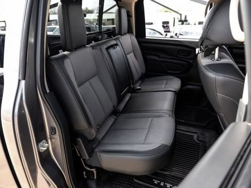 Used 2019 Nissan Titan S w/ S Utility Package image 34