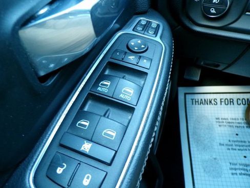 Used 2024 RAM 2500 Laramie image 23