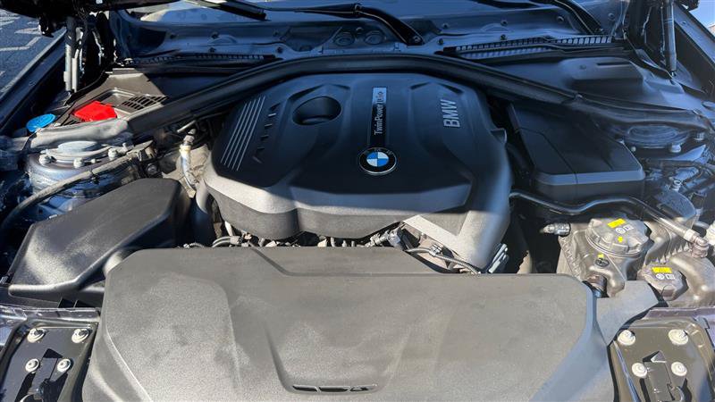 Used 2018 BMW 330i Gran Turismo xDrive AWD/4WD image 31