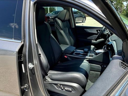 Used 2023 Acura MDX SH-AWD image 10