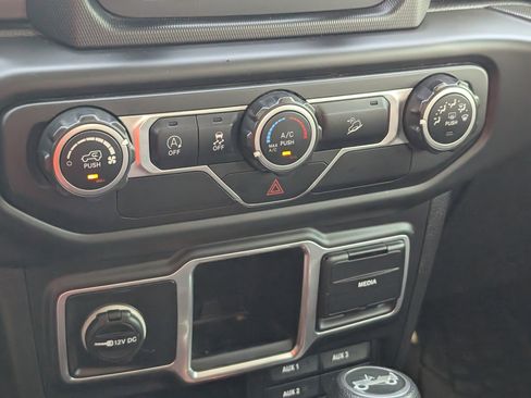 Used 2018 Jeep Wrangler Unlimited Sport AWD/4WD image 62