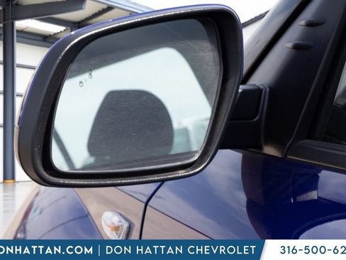 Used 2025 Hyundai Venue SEL FWD image 28