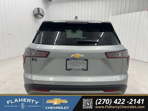 Used 2026 Chevrolet Equinox LT AWD/4WD image 4