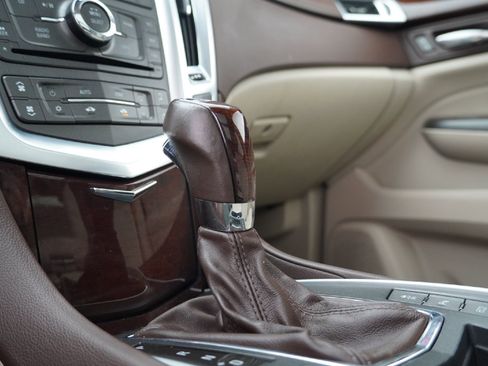 Used 2012 Cadillac SRX Luxury image 18