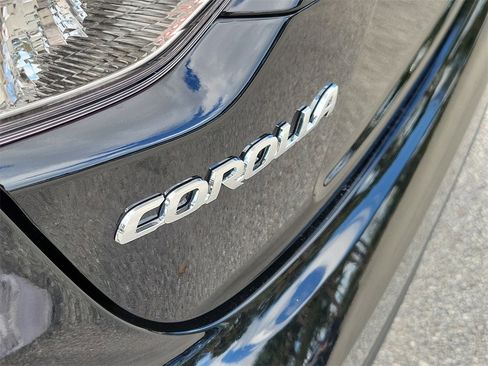 Used 2026 Toyota Corolla LE image 6
