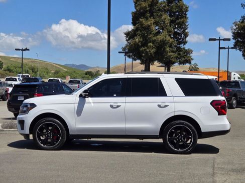 Certified 2023 Ford Expedition Limited AWD/4WD image 7