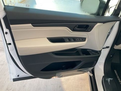 New 2026 Honda Odyssey EX-L image 5