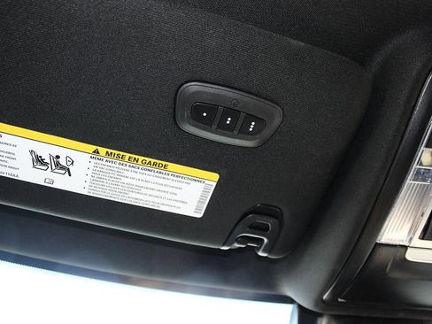 Used 2025 RAM 2500 Laramie w/ Sport Appearance Package AWD/4WD image 32