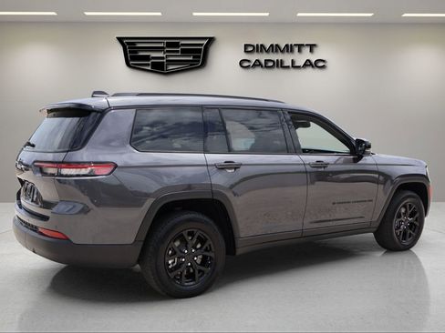 Used 2024 Jeep Grand Cherokee L Altitude AWD/4WD image 5