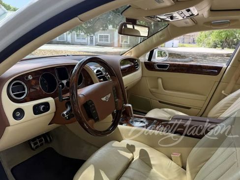Used 2008 Bentley Flying Spur Flying Spur image 4