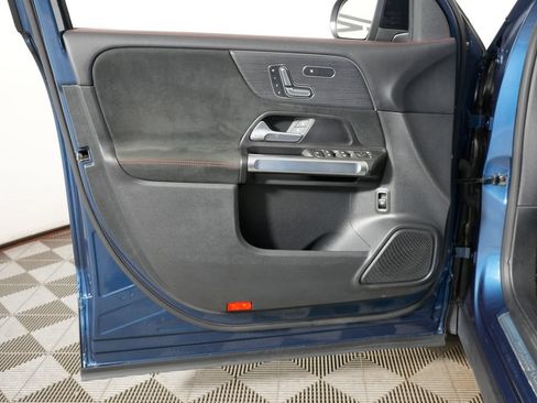 Certified 2023 Mercedes-Benz GLB 250 4MATIC image 27