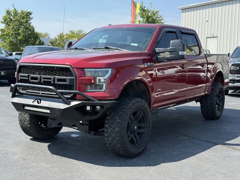 Used 2017 Ford F150 XLT w/ Equipment Group 302A Luxury AWD/4WD image 4