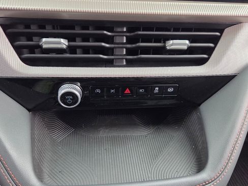 Used 2025 Ford Explorer Active image 20