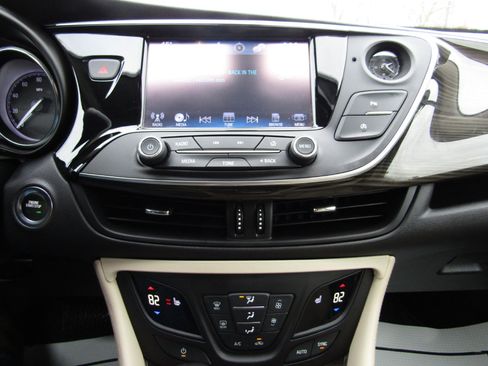 Used 2020 Buick Envision Preferred image 10