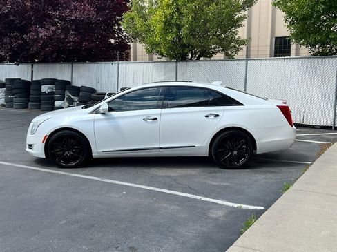 Used 2016 Cadillac XTS Vsport Platinum AWD/4WD image 4