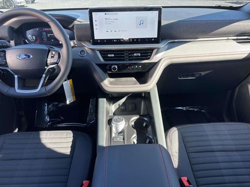 New 2026 Ford Explorer ST-Line w/ ST-Line Street Pack image 30