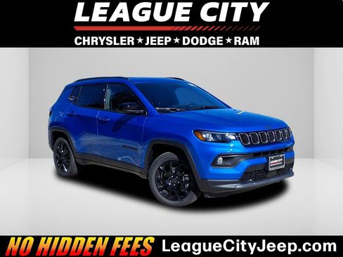 New 2026 Jeep Compass Altitude image 1