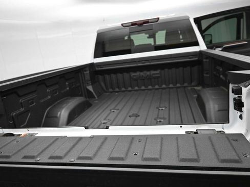 New 2026 GMC Sierra 2500 Denali w/ Denali Reserve Package AWD/4WD image 13