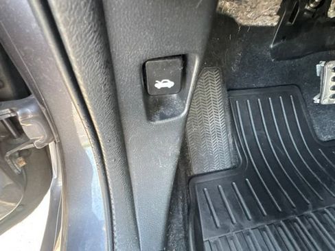 Used 2016 Honda Civic Touring image 19