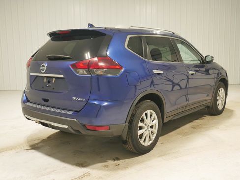Used 2018 Nissan Rogue SV image 5