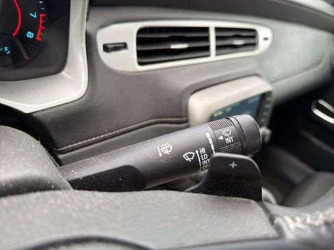 Used 2015 Chevrolet Camaro LT image 30