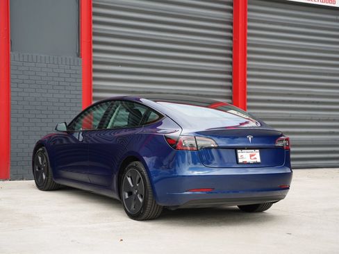 Used 2023 Tesla Model 3 Standard Range RWD image 12