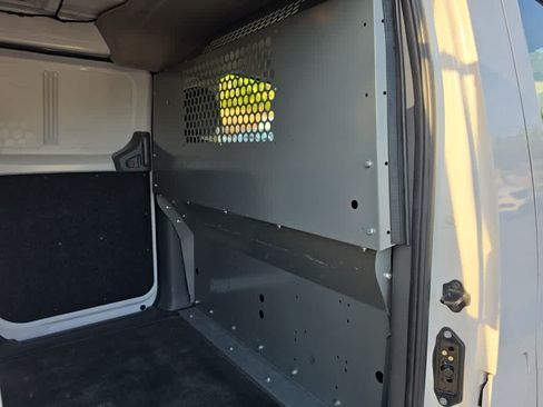Used 2020 Nissan NV200 S FWD image 27