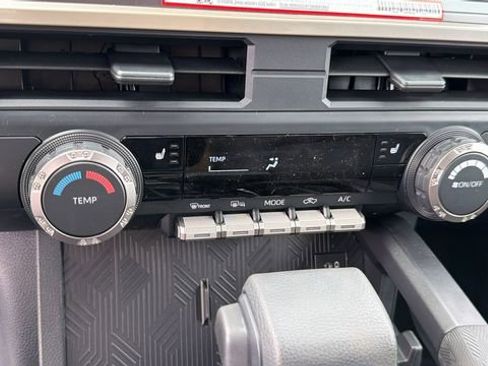 New 2026 Toyota Tacoma SR5 AWD/4WD image 17