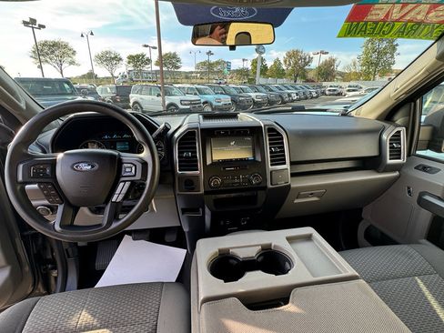 Used 2015 Ford F150 XLT image 18