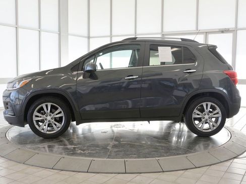 Used 2019 Chevrolet Trax LT w/ Driver Confidence Package image 5