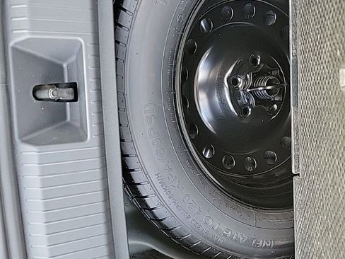 New 2026 Volkswagen Tiguan SE AWD/4WD image 53