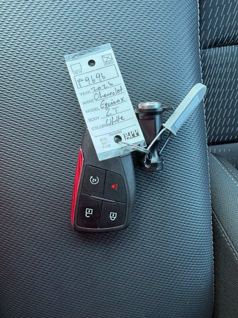 Used 2026 Chevrolet Equinox LT AWD/4WD image 6