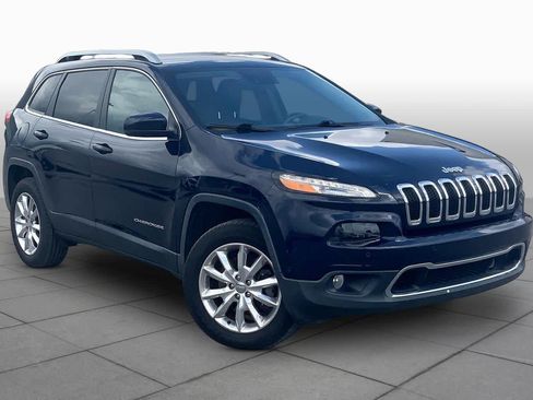 Used 2016 Jeep Cherokee Limited w/ Technology Group AWD/4WD image 3