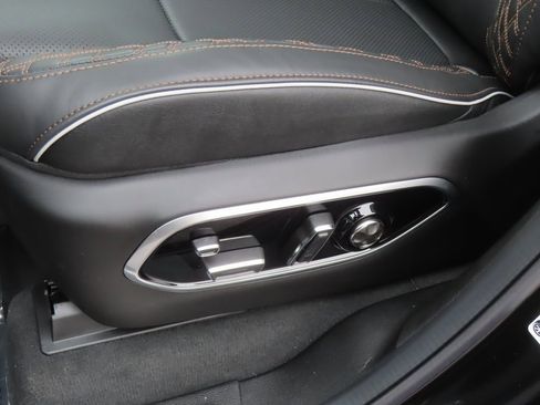 New 2025 Jeep Grand Cherokee Summit w/ Obsidian Package image 10