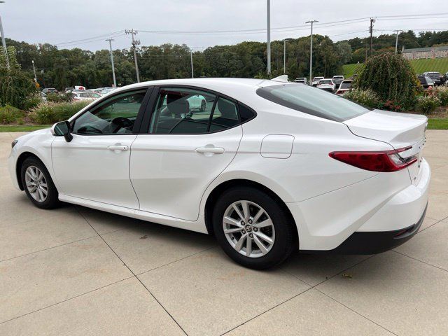 Used 2026 Toyota Camry LE FWD image 5