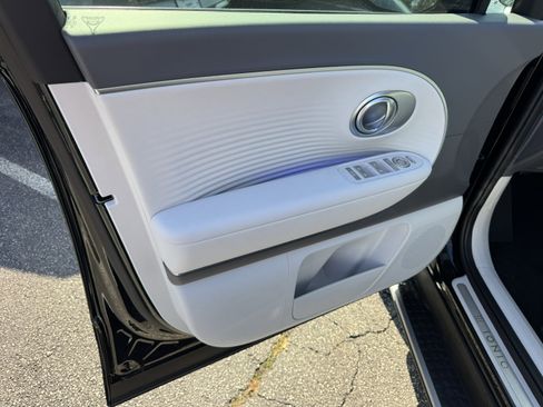 New 2026 Hyundai Ioniq 9 SEL image 10