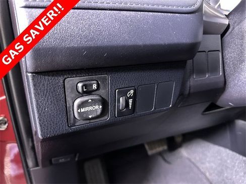 Used 2016 Toyota RAV4 LE image 18