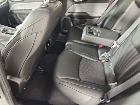 New 2025 Jeep Compass Latitude AWD/4WD image 8