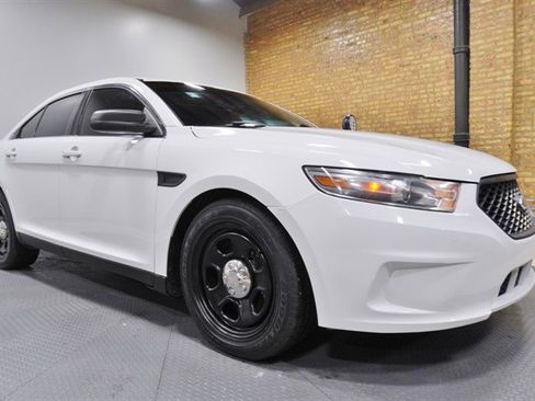 Used 2016 Ford Taurus Police Interceptor image 5