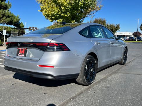 New 2025 Honda Accord SE image 6
