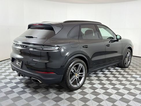 Certified 2024 Porsche Cayenne image 10